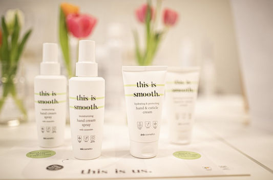 Hand Cream Spray "this is smooth"